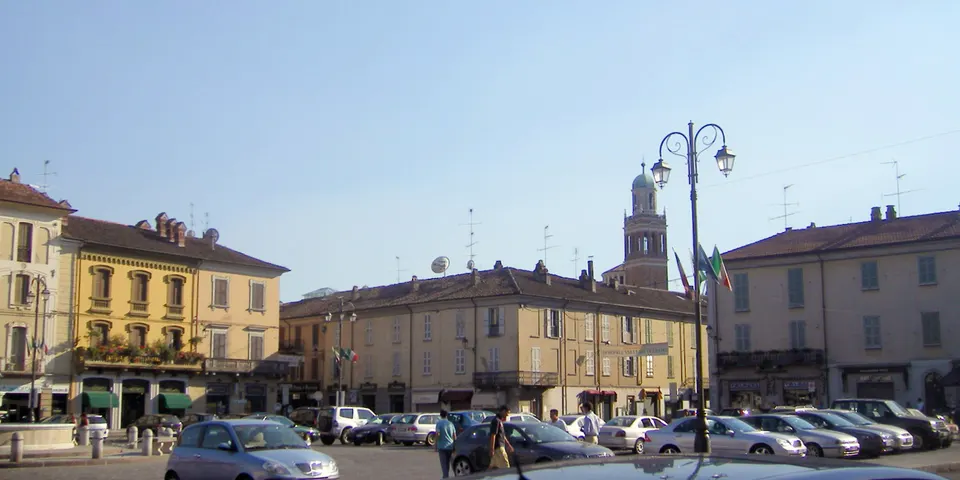 Casteggio, raccolta firme per la proposta di legge popolare sull'articolo 11 della Costituzione