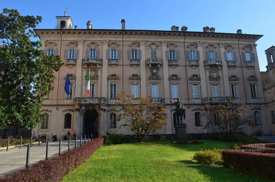 Telefonata anonima con minacce all'assessore pavese Goppa, pronto a denunciare