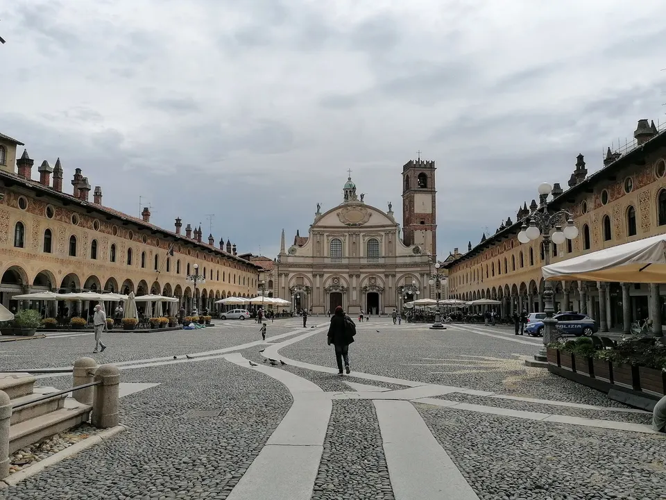 Vigevano, torna il Palio delle Contrade: il 10 e 11 ottobre la XLV edizione