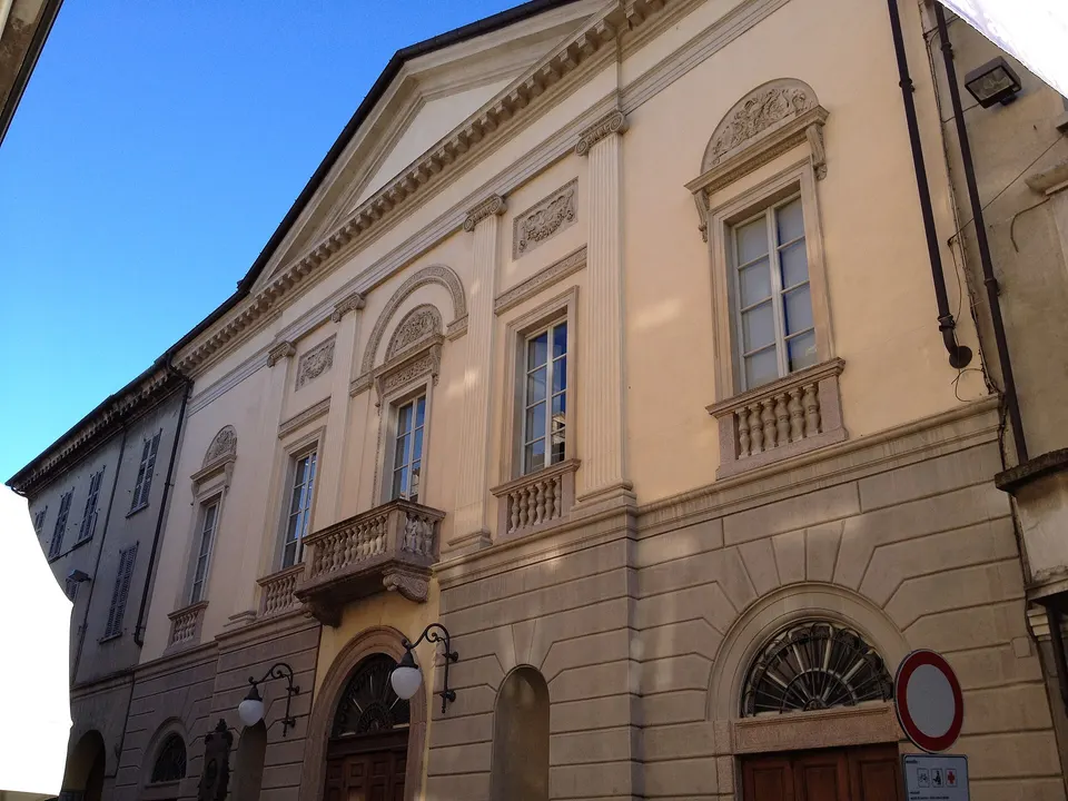 Teatro sociale di Voghera (PV)