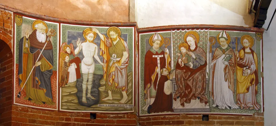 Affreschi del lato destro dell'abside nell'Abbazia di Sant'Albino a Mortara (PV)