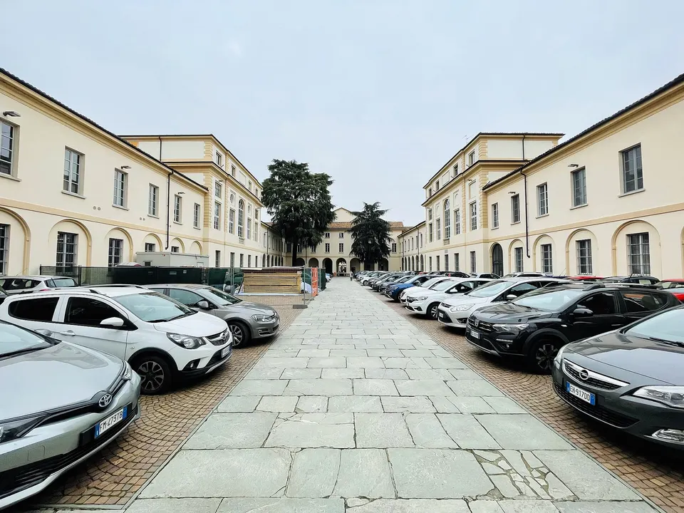 Ospedale San Matteo, padiglioni progettati da Leopoldo Pollack